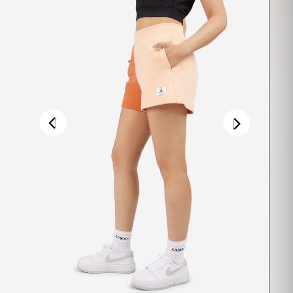 Women's Jordan Fleece Shorts DX0391-812 - Picture 8 of 10